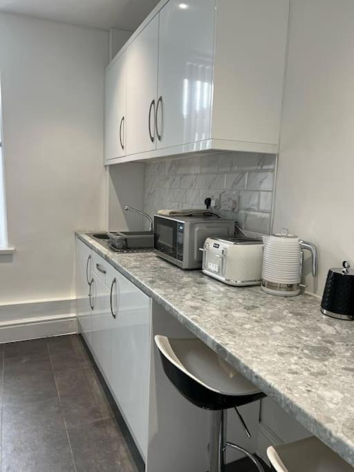 Town Centre Studio Flat Merthyr Tydfil Luaran gambar